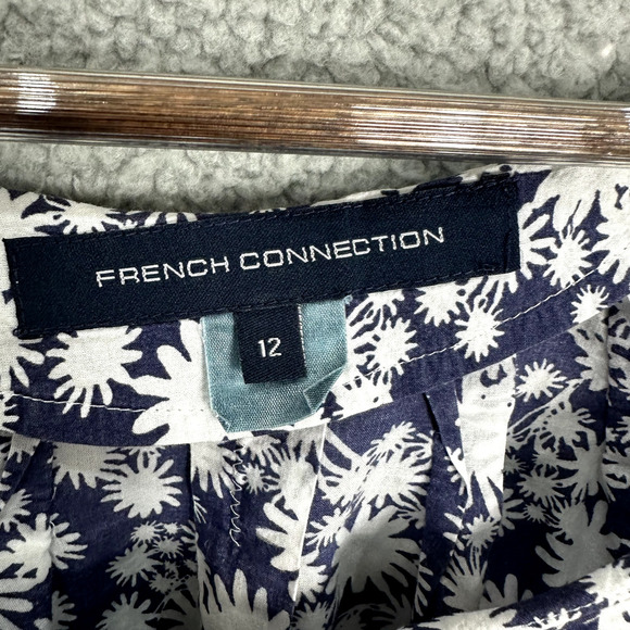 French Connection Top Womens 12 Blue Abstract Floral Short Sleeve Flowy Boho - Picture 2 of 6